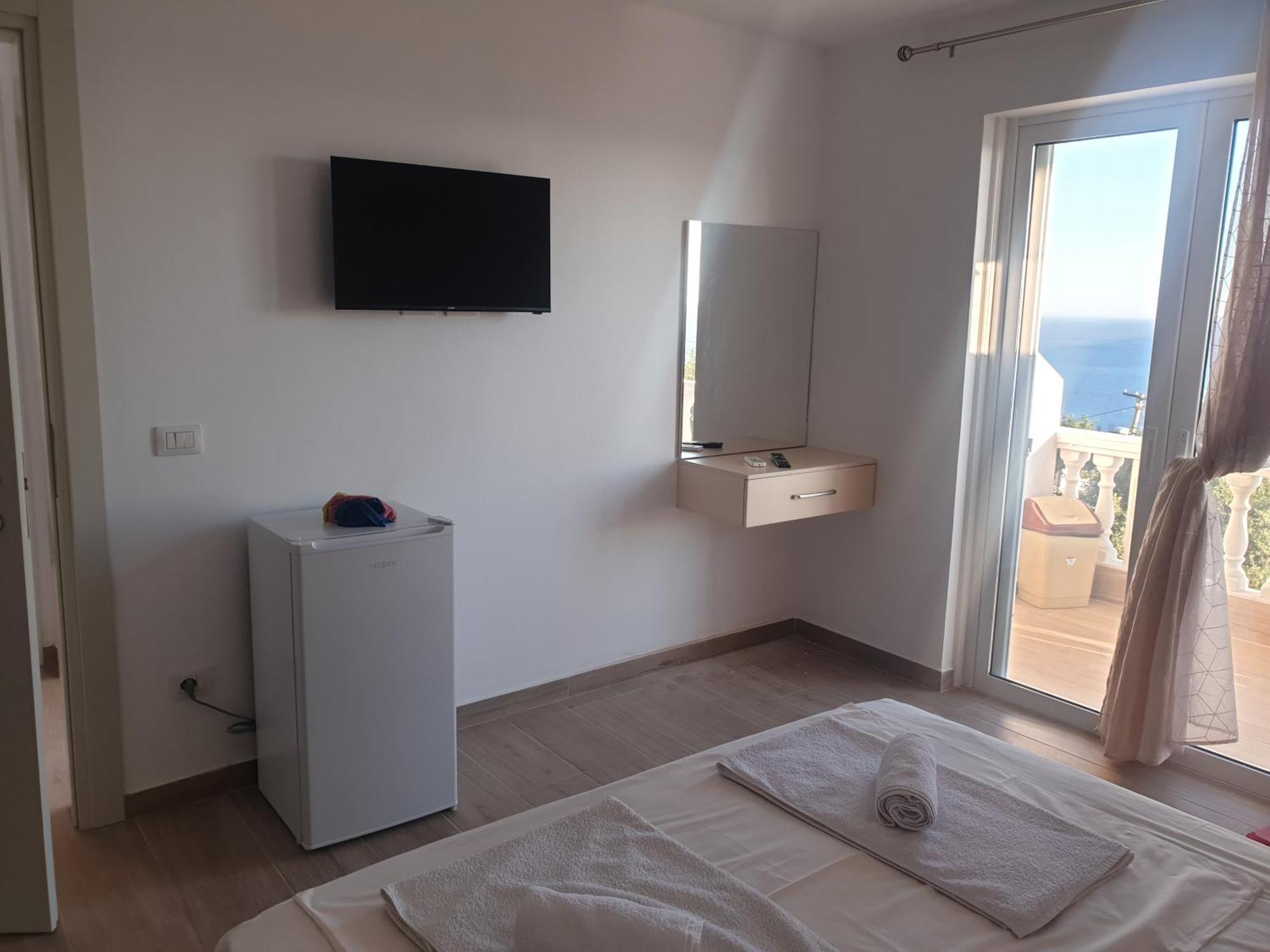 Rooms By George Dhërmi Εξωτερικό φωτογραφία